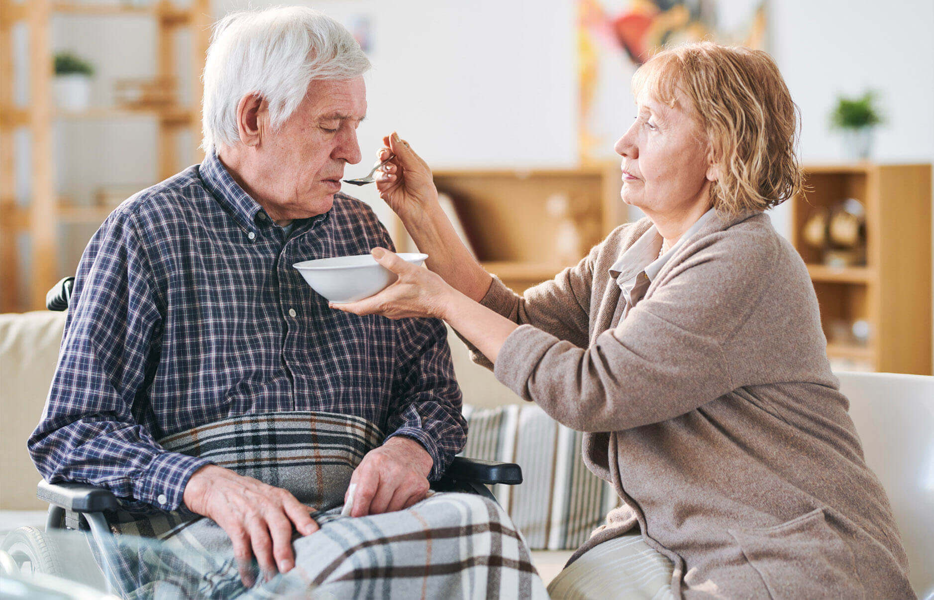 żywienie osób starszych z chorobą Alzheimera, praca opiekunki