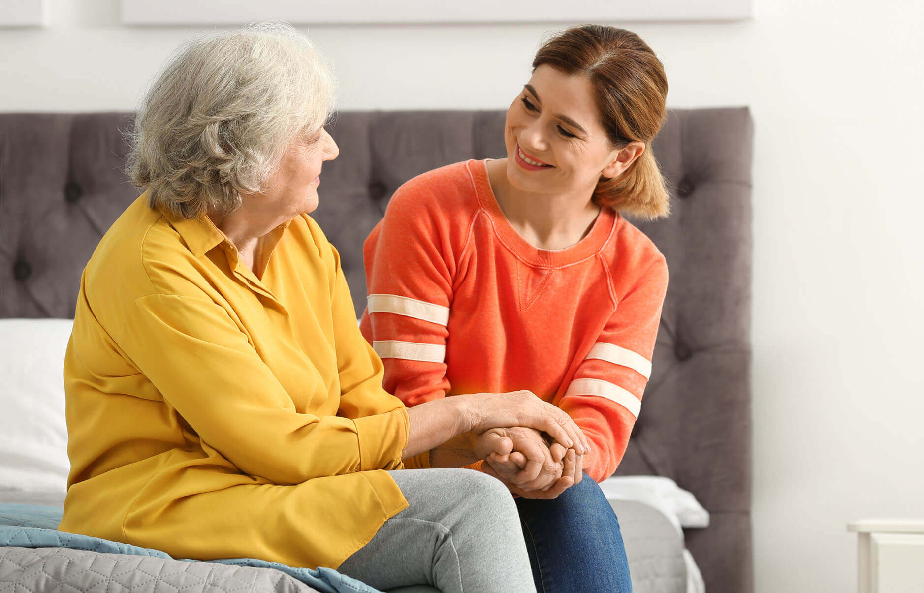 Dowiedz się jak rozmawiać z osobą starszą, aby zyskać jej sympatię