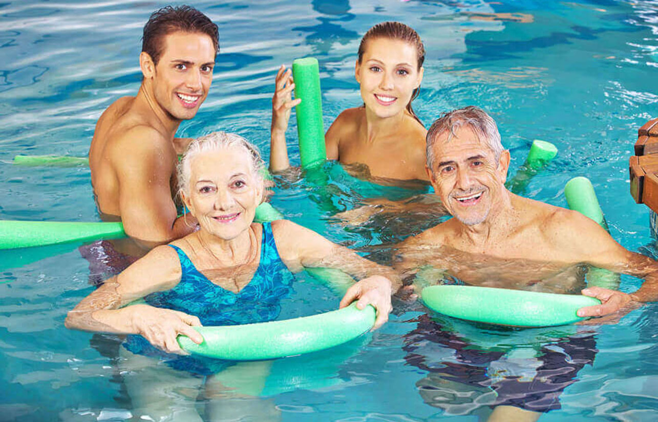 Aqua aerobik, polecana forma aktywności dla osób starszych